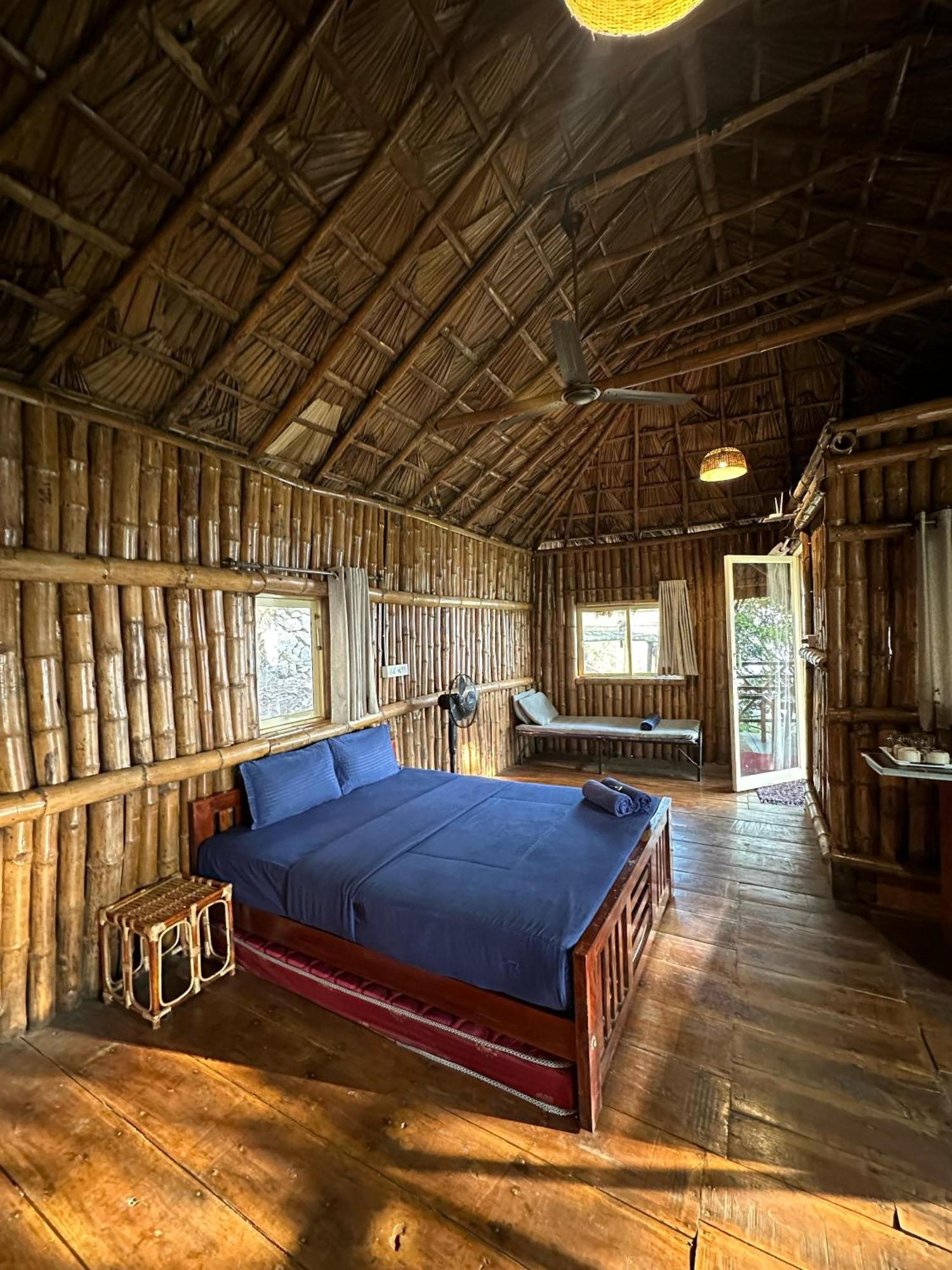 Sunset Valley Kerala Pool Resort - Monsoon Forest Cottage Stay In Idukki With Private Waterfalls, Natural Streams & Breathtaking Views Pīrmed Exterior foto