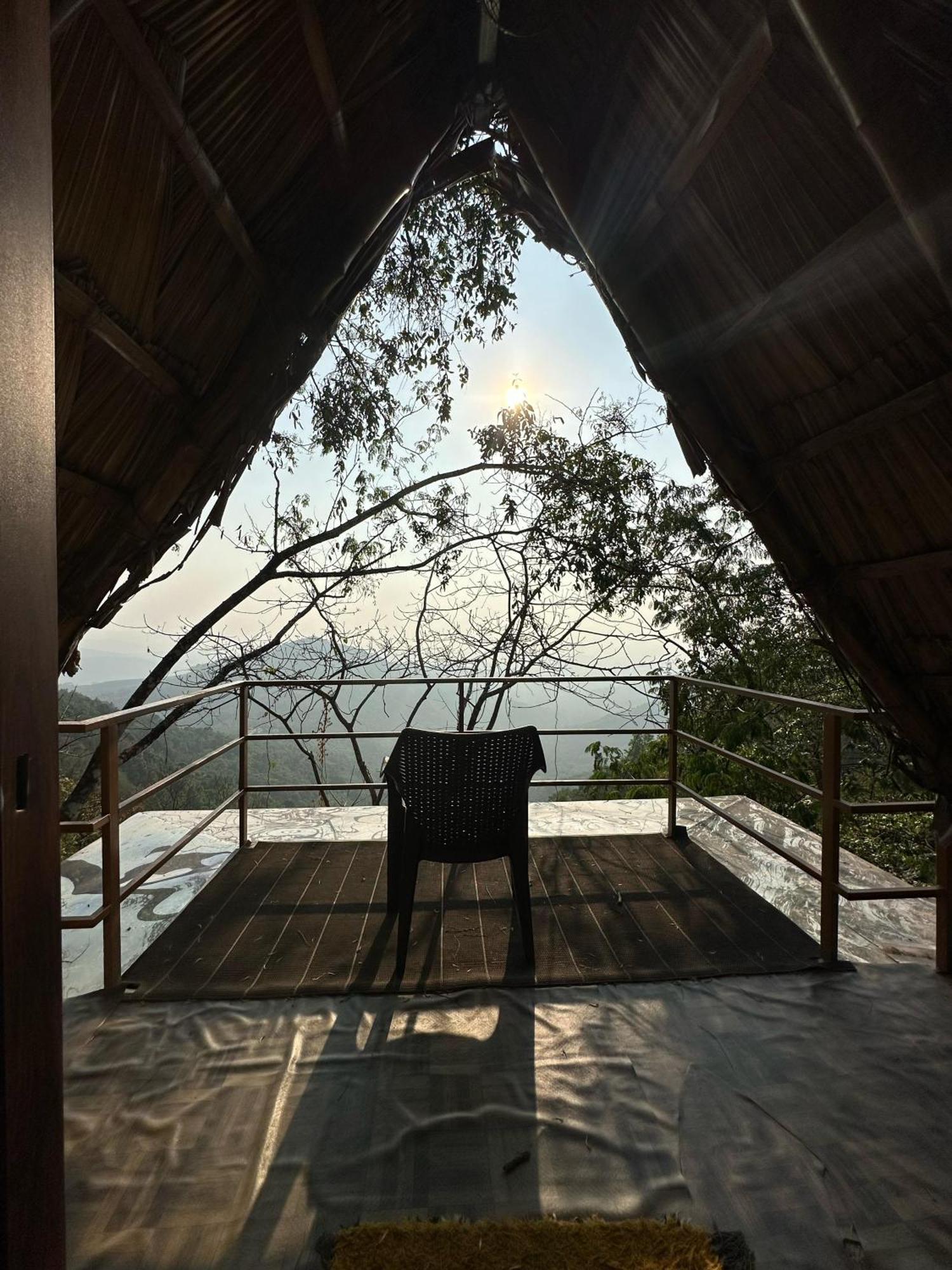 Sunset Valley Kerala Pool Resort - Monsoon Forest Cottage Stay In Idukki With Private Waterfalls, Natural Streams & Breathtaking Views Pīrmed Exterior foto