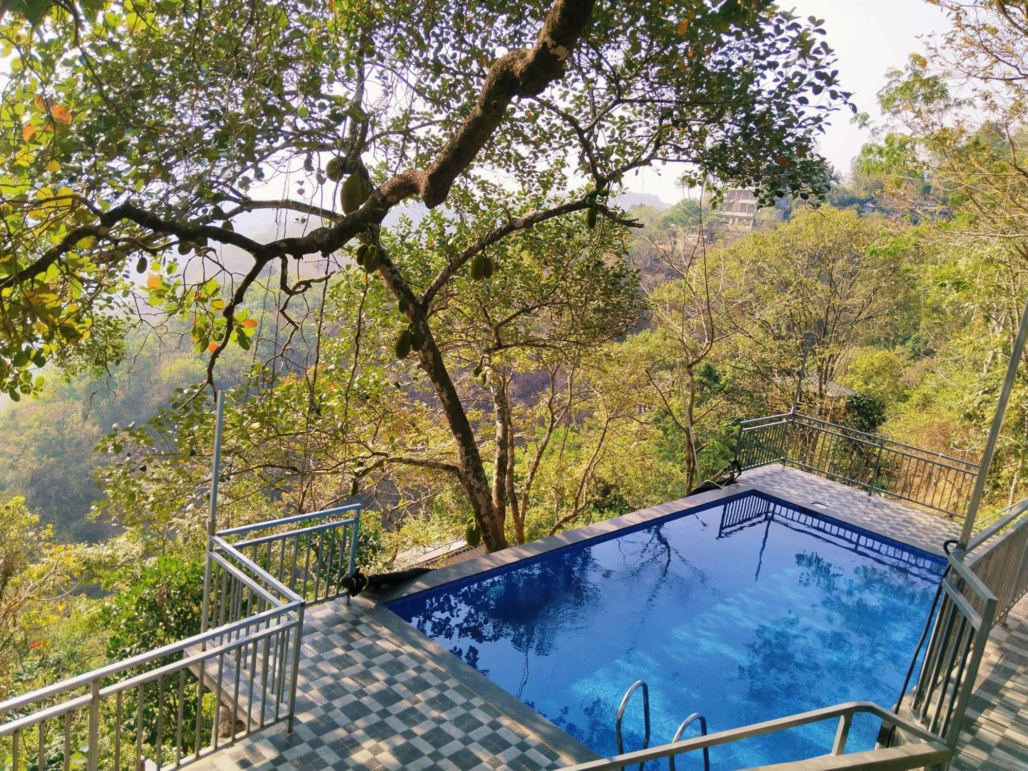 Sunset Valley Kerala Pool Resort - Monsoon Forest Cottage Stay In Idukki With Private Waterfalls, Natural Streams & Breathtaking Views Pīrmed Exterior foto