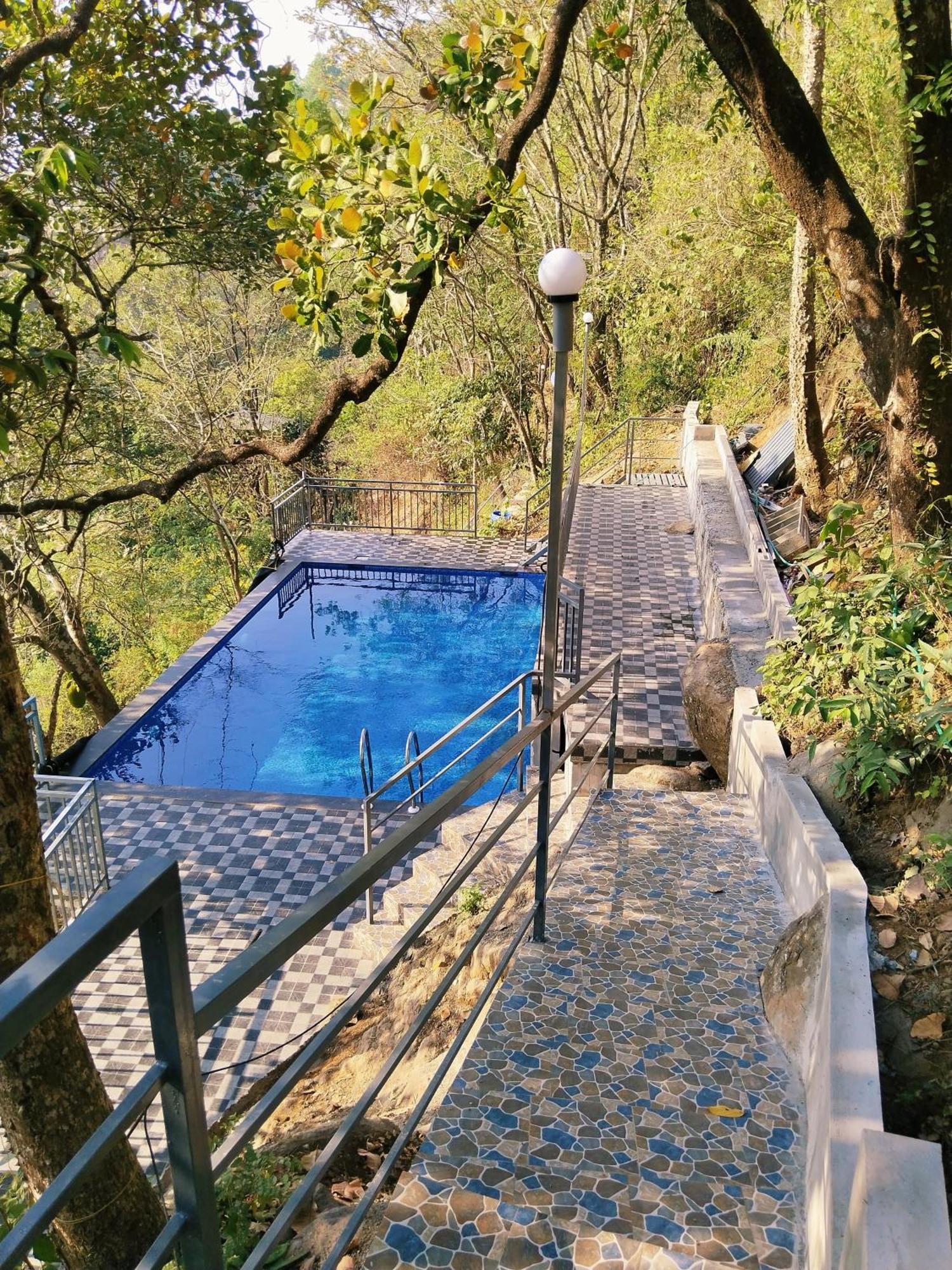 Sunset Valley Kerala Pool Resort - Monsoon Forest Cottage Stay In Idukki With Private Waterfalls, Natural Streams & Breathtaking Views Pīrmed Exterior foto